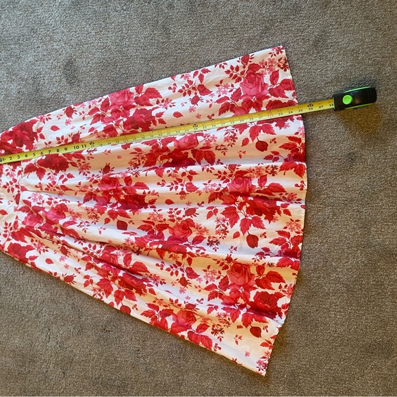 Floral Red and White Skirt Elastic Waistband Back Pockets Size S/M Made in Italy - Picture 7 of 8
